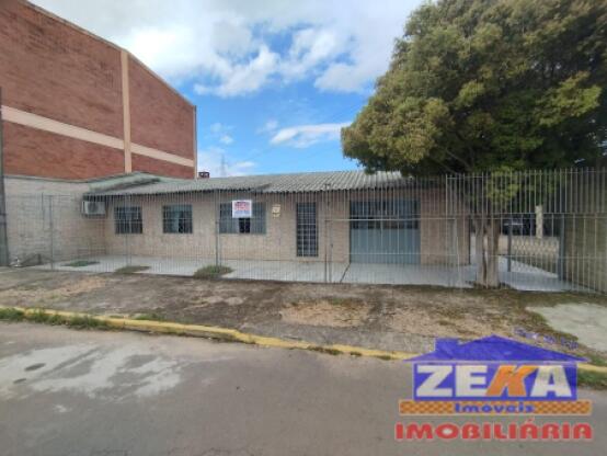 Excelente casa com amplo terreno e grande potencial comercial!